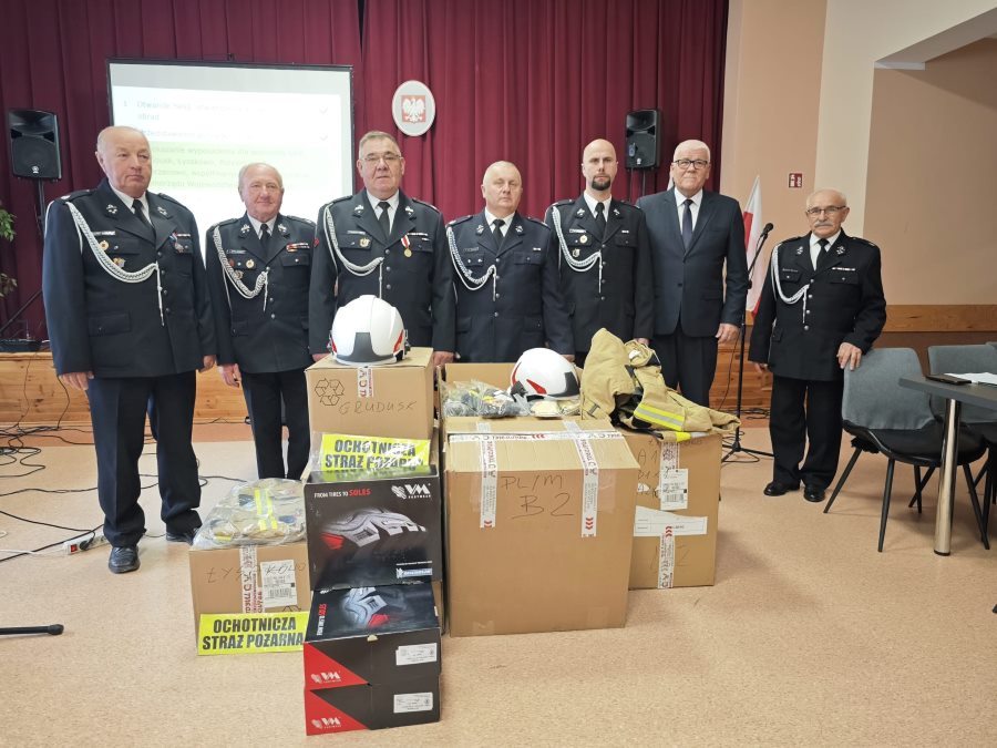 Nowy sprzęt i modernizacja strażnicy w gminie Grudusk. Strażacy zyskali lepsze warunki do pracy